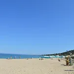 شقة Bel Proche Plage, Climatise, Parking Securise - Fr-1-226-427